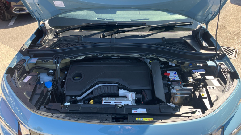 Citroen C3 1.2 Hybrid [110] Plus 5dr e-DCS6 Petrol Hatchback